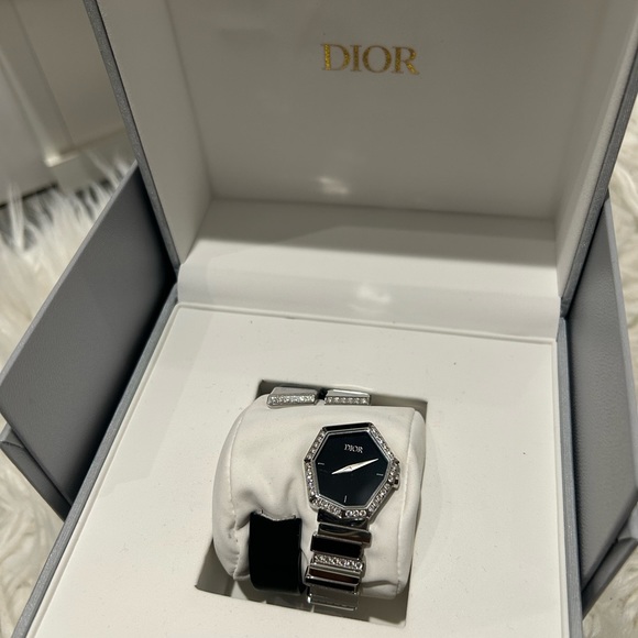 GEM DIOR: 27 mm (1”), Steel, Mother-of-Pearl and Diamonds - Picture 3 of 11